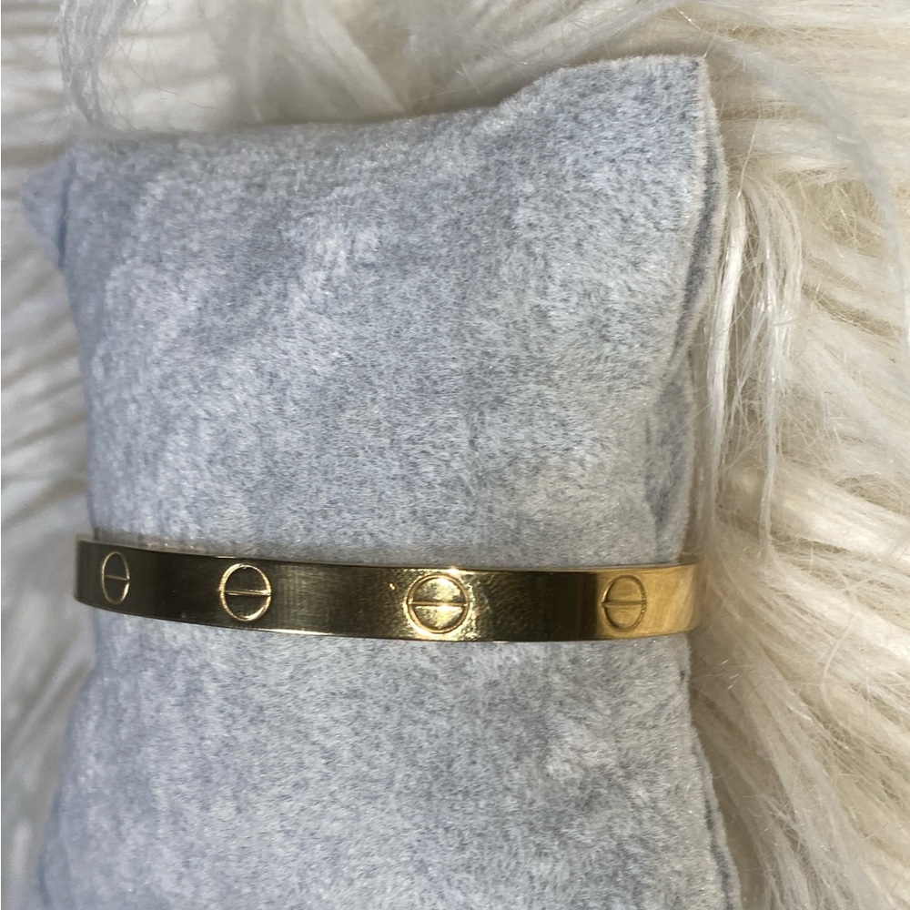 Gold Bangle Bracelet